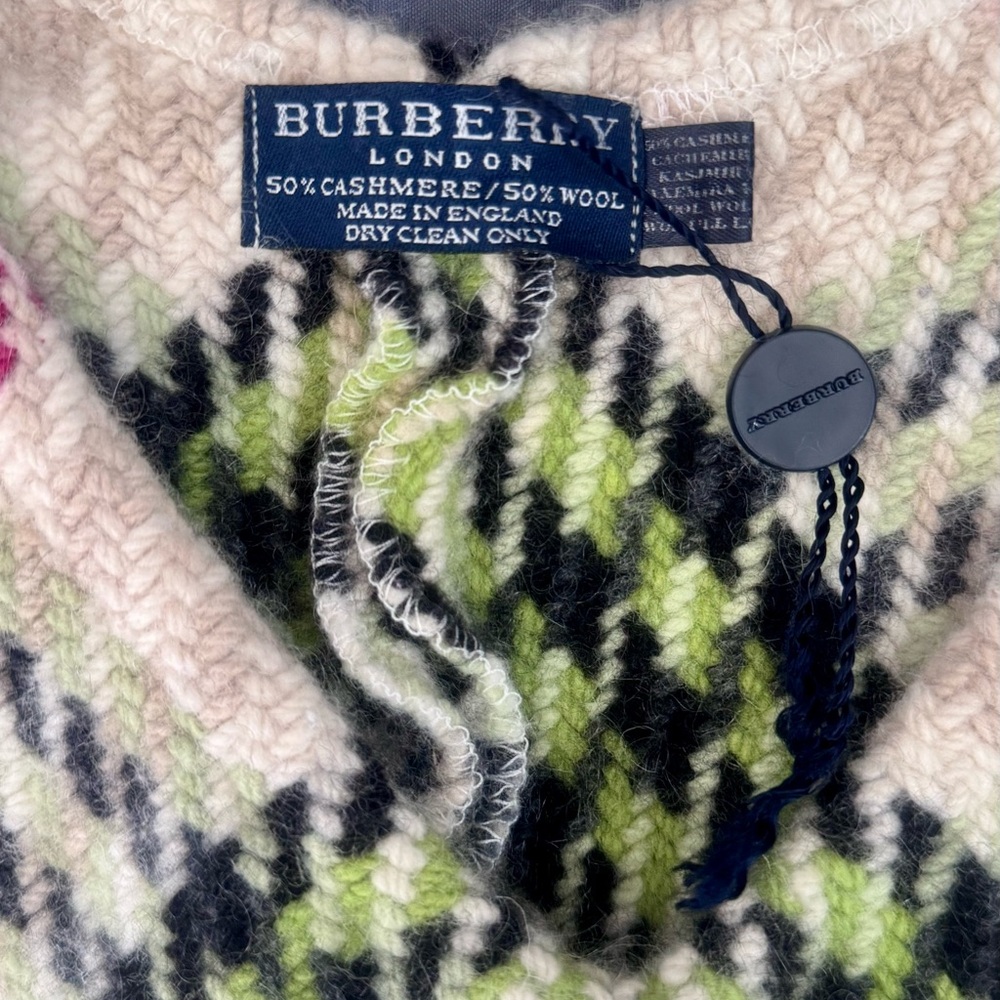 Authentic Vintage Burberry Multicolor Plaid Fringe Poncho FREE SHIPPING!! - Picture 3 of 3